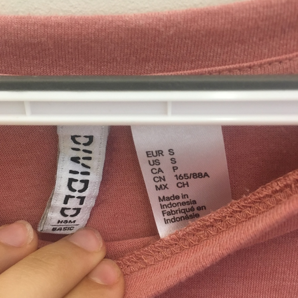 h & m pink basic tee - Picture 2 of 2